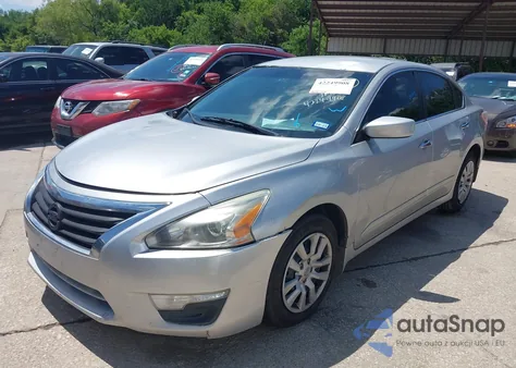 2013 Nissan Altima 2.5 S z USA, uszkodzony, nr VIN 1N4AL3AP8DN531776